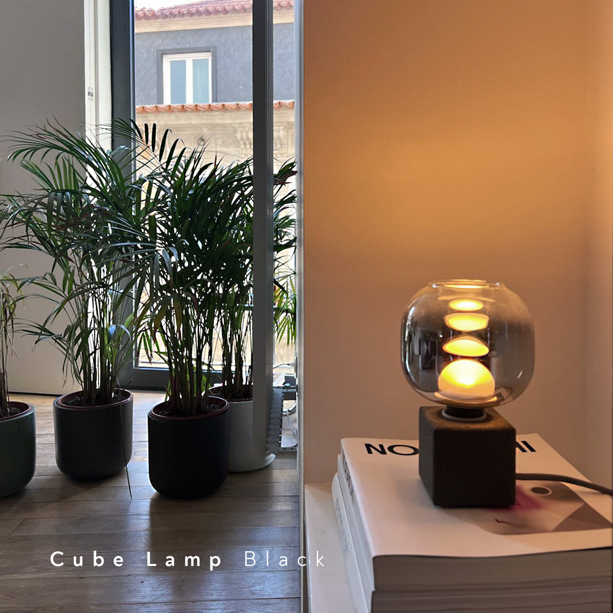 Cube Lamp - table