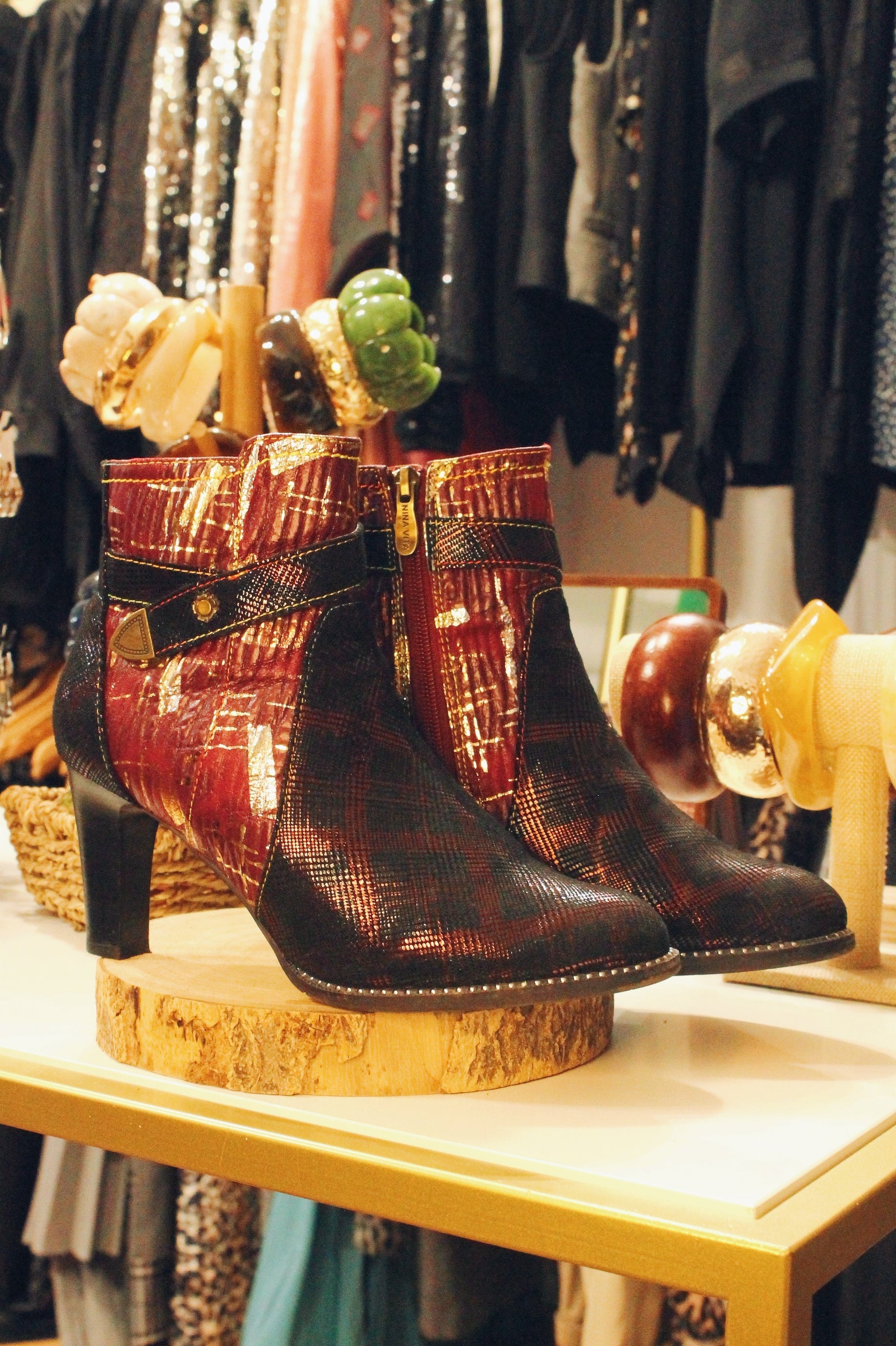 Botins em Pele Impecáveis