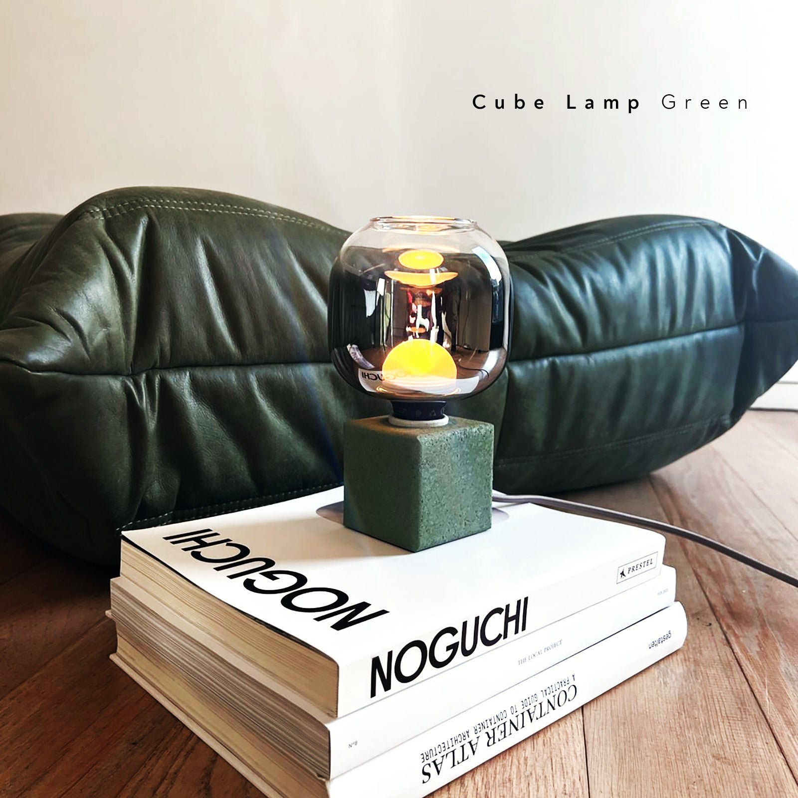 Cube Lamp - table