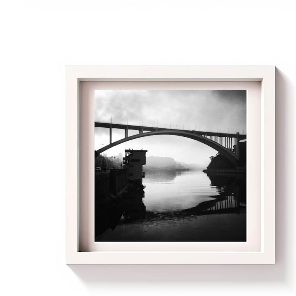 Porto . Pavilhão de Fiscalização da Construção da Ponte da Arrábida